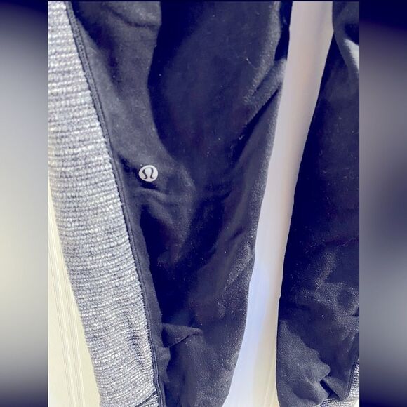 Lululemon Base Runner Jogger Pant Black Parallel Stripe size 4 - Picture 6 of 7